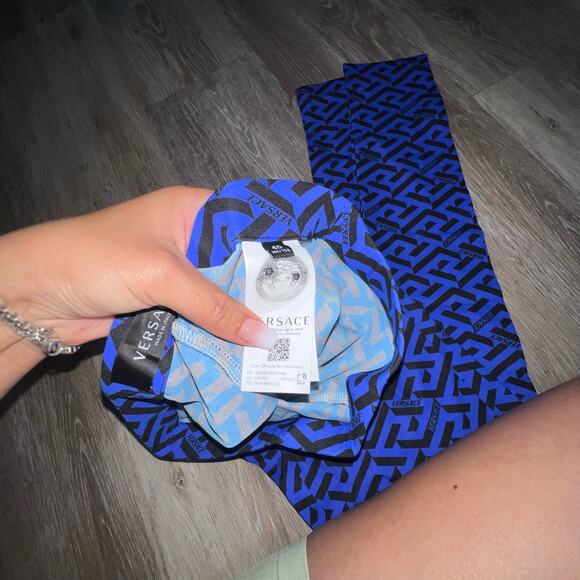 Versace Blue and Black Geometric Pattern Leggings - Picture 3 of 5